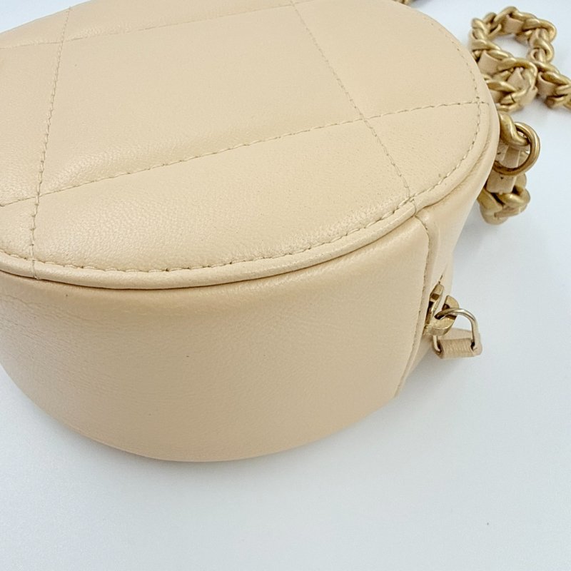 CHANEL - 奶茶色金釦羊皮19bag小圓餅包-9