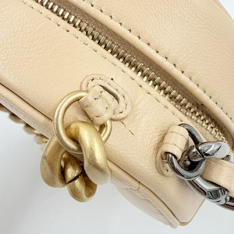 CHANEL - 奶茶色金釦羊皮19bag小圓餅包-14