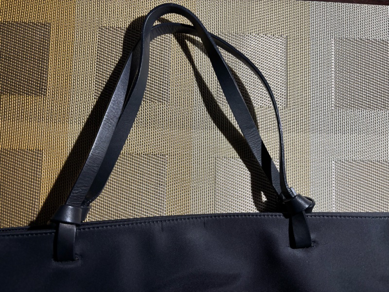 Givenchy 中型手提包-26