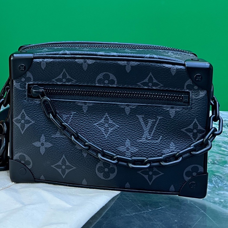 LV路易威登 白敬亭 同款 Soft Trunk Mini 芯片款黑花軟盒子鏈條-1