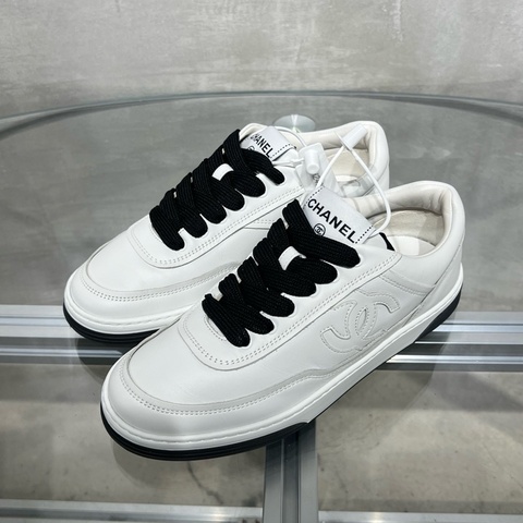 Chanel香奈兒 24P 經典雙C 黑白熊貓板鞋 35.5碼