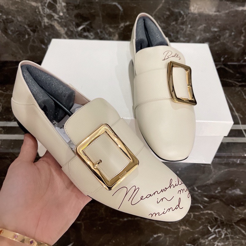 閒置 未使用Bally 巴利 限量款手寫體金屬方扣 樂福鞋 休閒鞋 可以踩跟 氣質優雅 意大利產 女款 米白色 尺碼：37 碼 附件：盒子 塵袋。-3