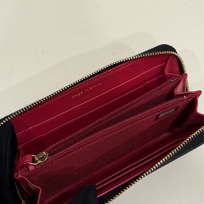 Chanel香奈兒 19系列皮穿鏈中夾黑-5