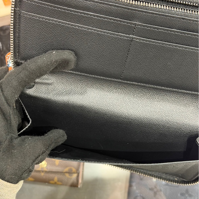僅用一次🌟Louis Vuitton LV Zippy Vertical 黑老花錢包-8