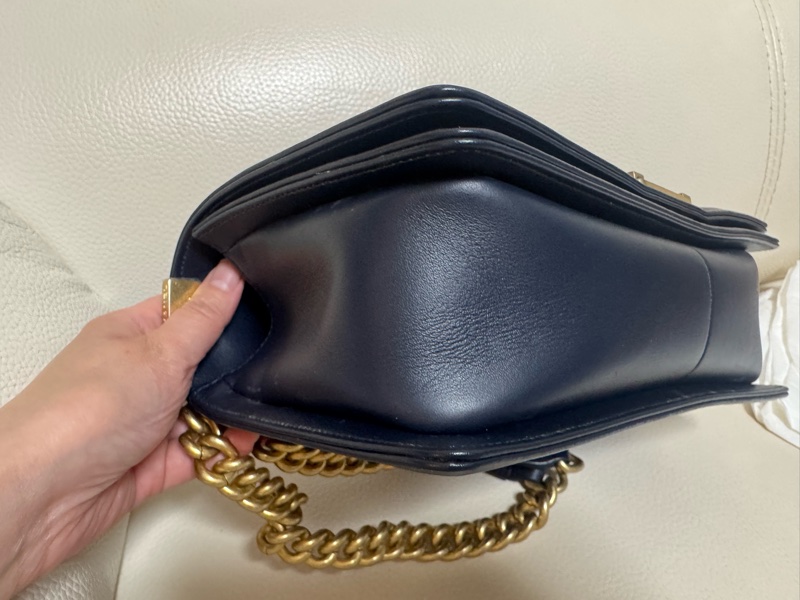 Boy Chanel medium size-8