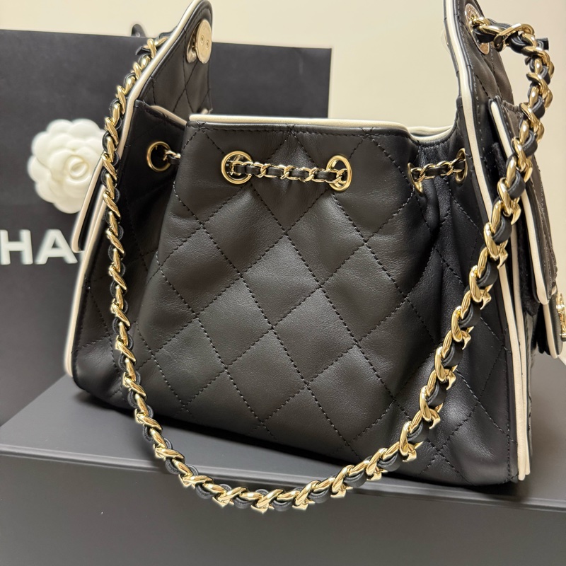黑白Chanel Mini 25 金扣 小牛皮-1