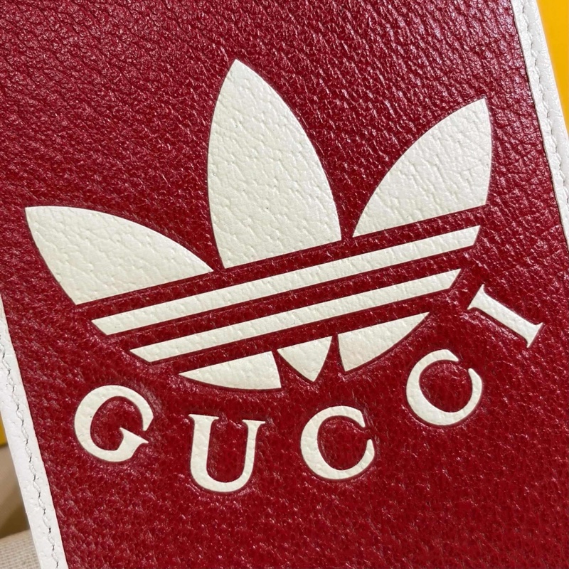 ‼️重磅聯名 Gucci古馳Adidas阿迪達 聯名款皮革肩背/斜背小包 手機包-3