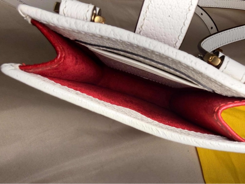 ‼️重磅聯名 Gucci古馳Adidas阿迪達 聯名款皮革肩背/斜背小包 手機包-6