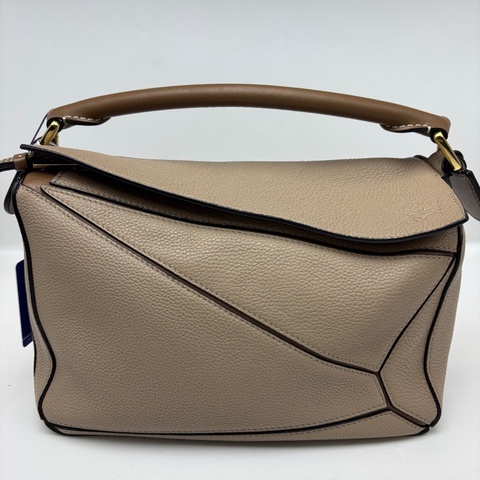 Loewe puzzle小號沙色幾何包，尺寸：24*16cm  🈚附件