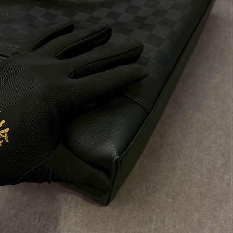 LV新款黑棋盤大手提-8