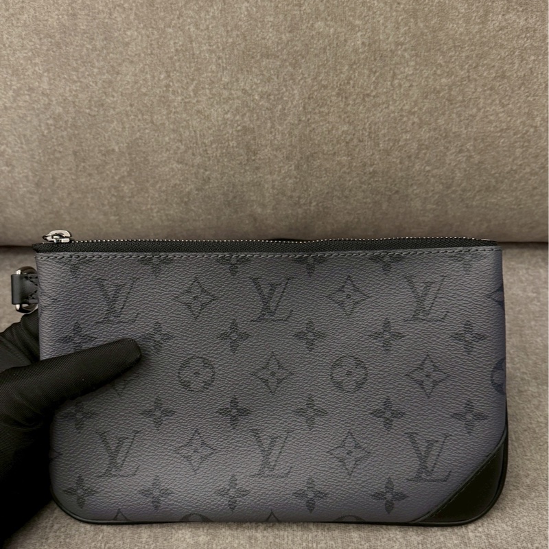 LV黑老花三合一-1