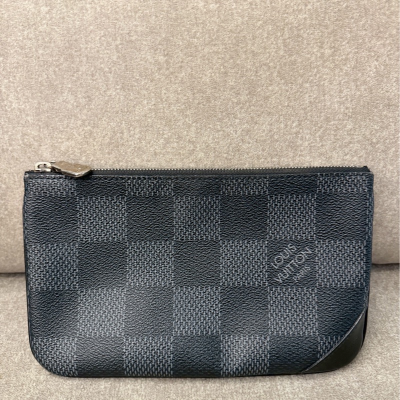 LV棋盤格三合一-7