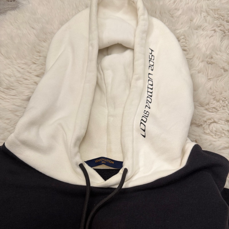 LV連帽上衣-3