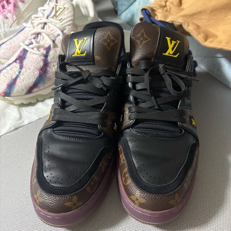 Lv男鞋27.5號-5