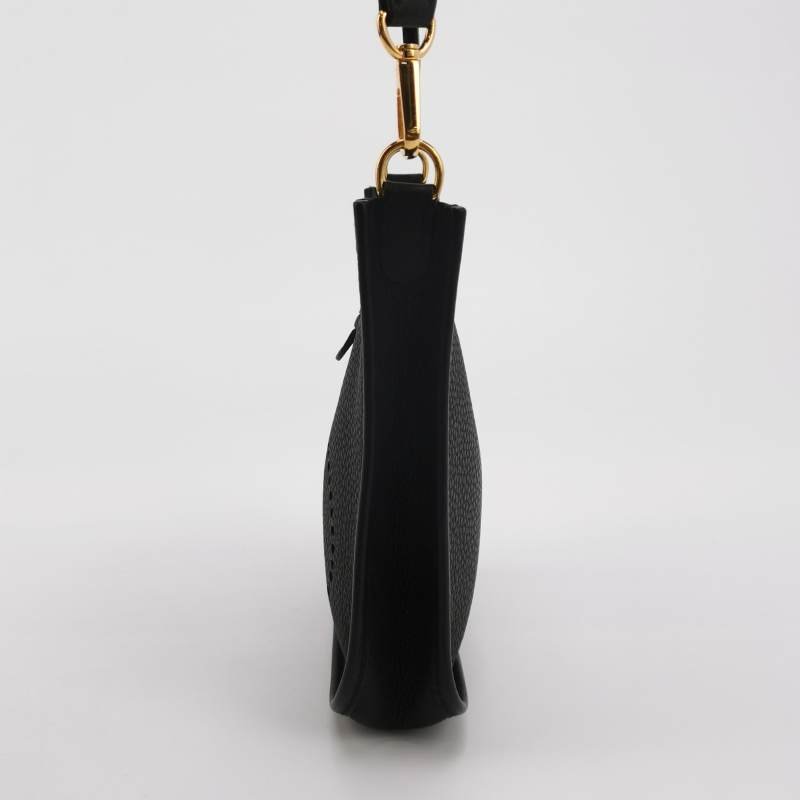 Hermes Evelyne 16鏤空肩背包Clemence(TC)牛皮金扣89黑色D刻-2