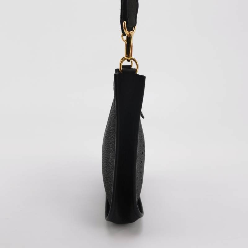 Hermes Evelyne 16鏤空肩背包Clemence(TC)牛皮金扣89黑色D刻-3