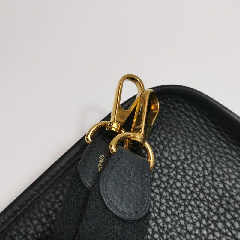 Hermes Evelyne 16鏤空肩背包Clemence(TC)牛皮金扣89黑色D刻-12