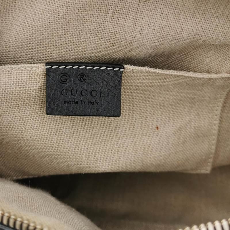 Gucci牛皮純色雙G吊飾斜背包單肩包-7