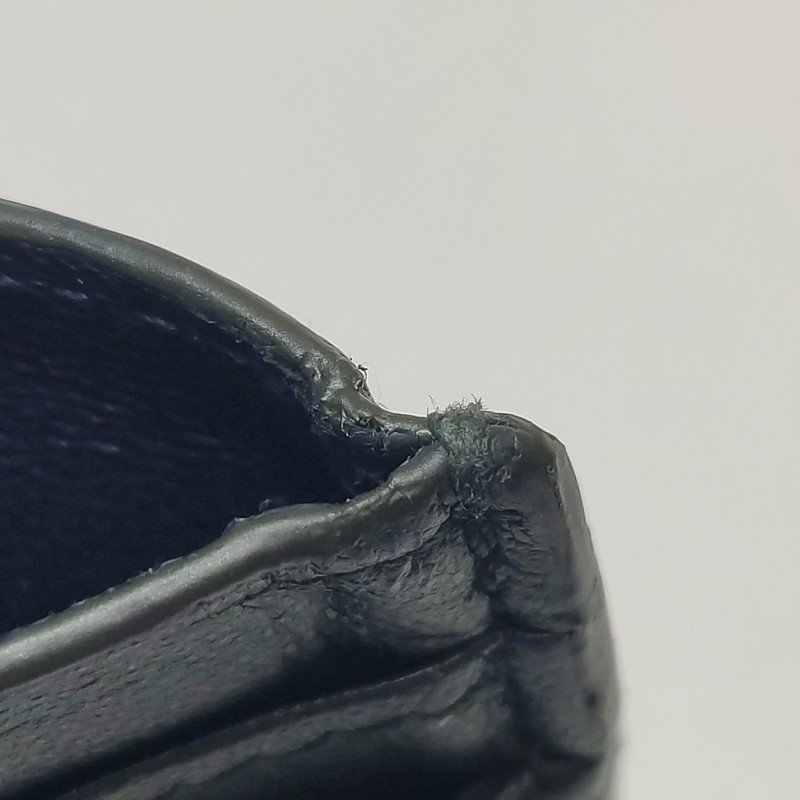 Saint Laurent LouLou羊皮純色YSL標誌絎縫卡包包-15