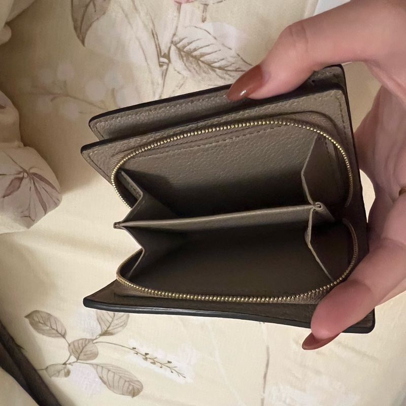 louis vuitton LV 壓紋短夾-15