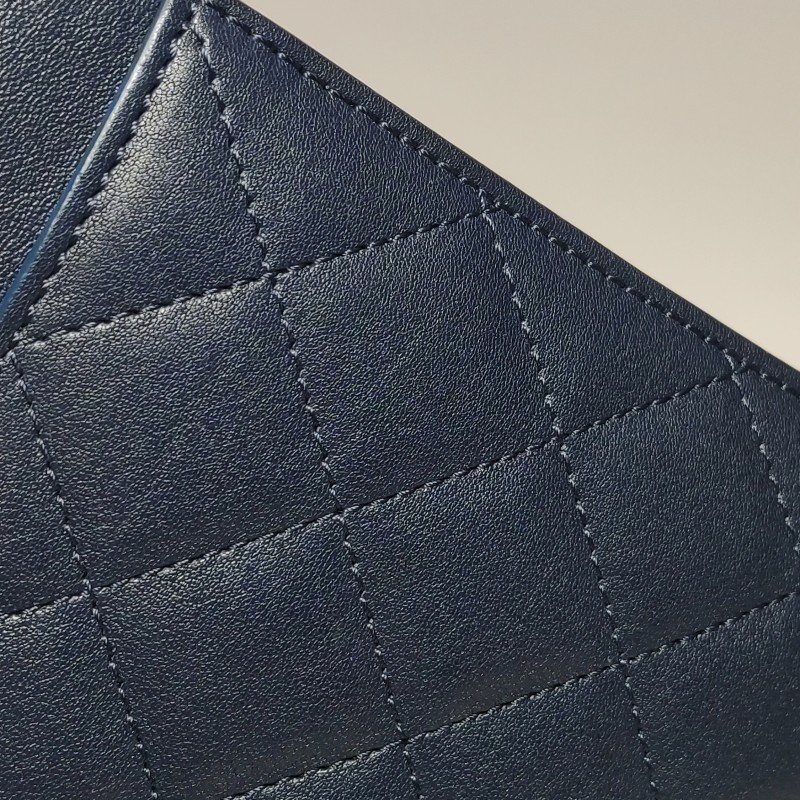 Chanel古巴系列羊皮菱格絎縫雙C標識鏈條單肩包-19