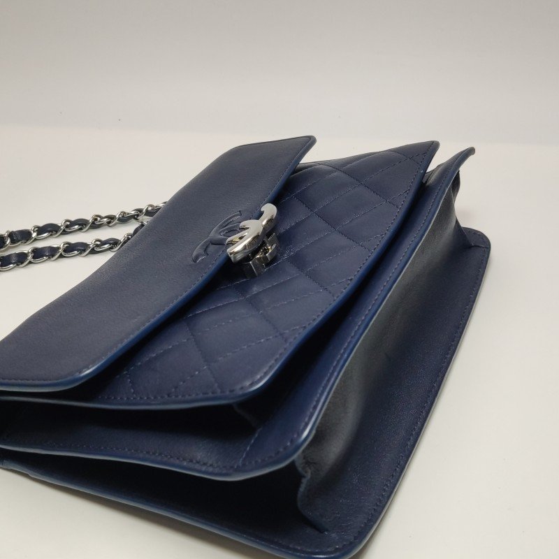 Chanel古巴系列羊皮菱格絎縫雙C標識鏈條單肩包-20