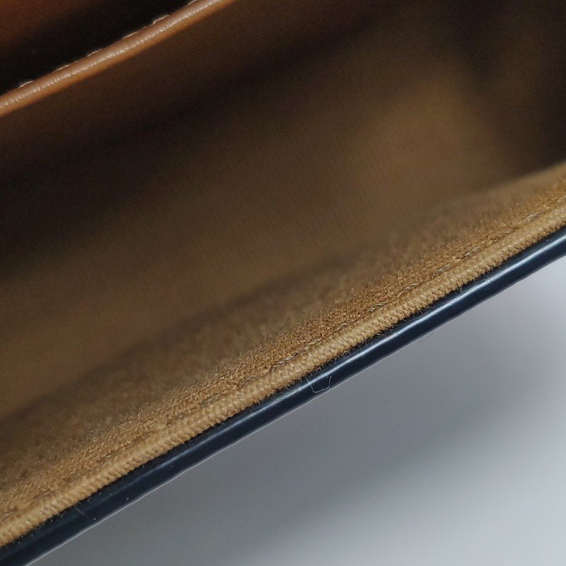 Celine Claude迷你牛皮標誌印花Logo插扣斜挎包包-10