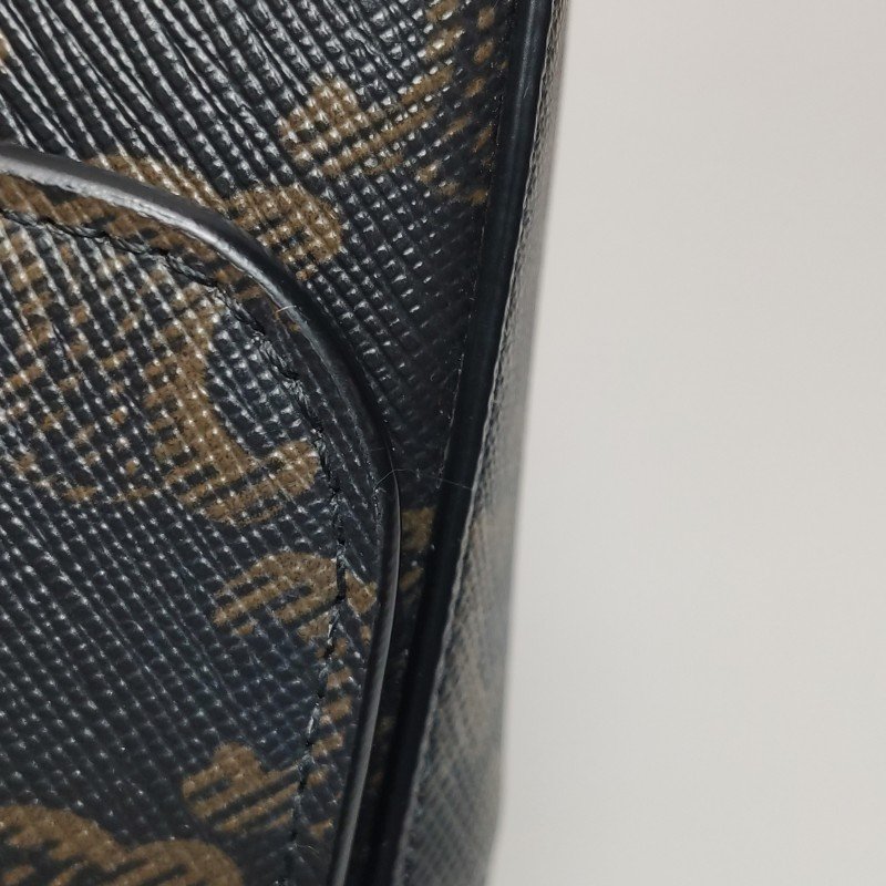 Celine Claude迷你牛皮標誌印花Logo插扣斜挎包包-17