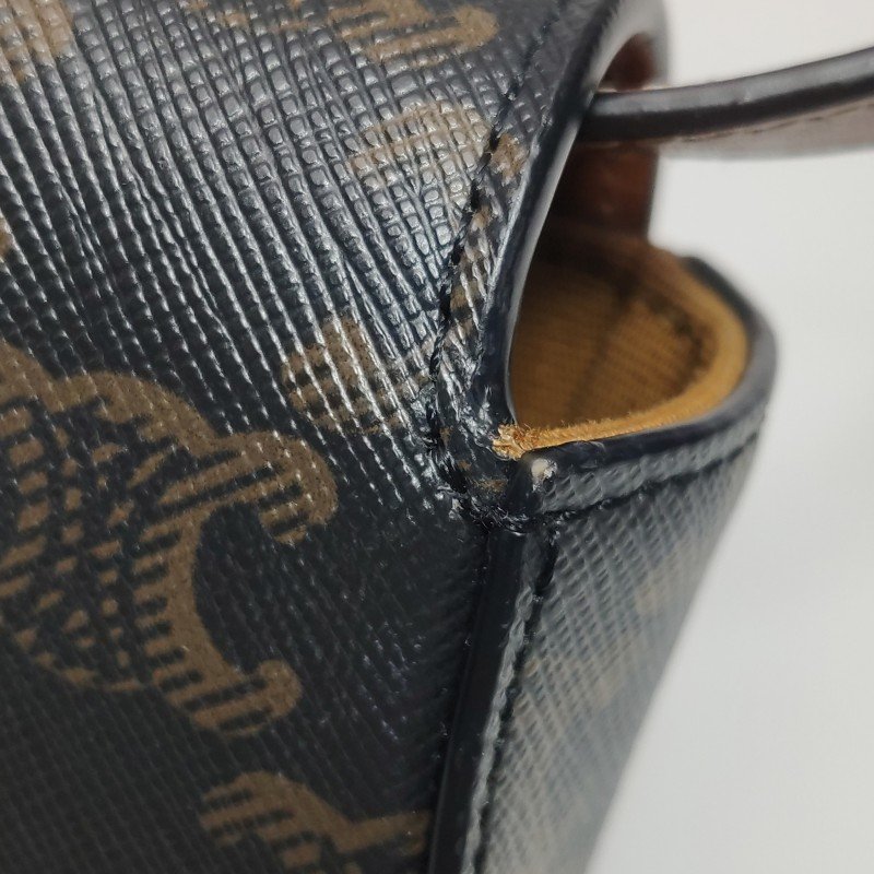 Celine Claude迷你牛皮標誌印花Logo插扣斜挎包包-18