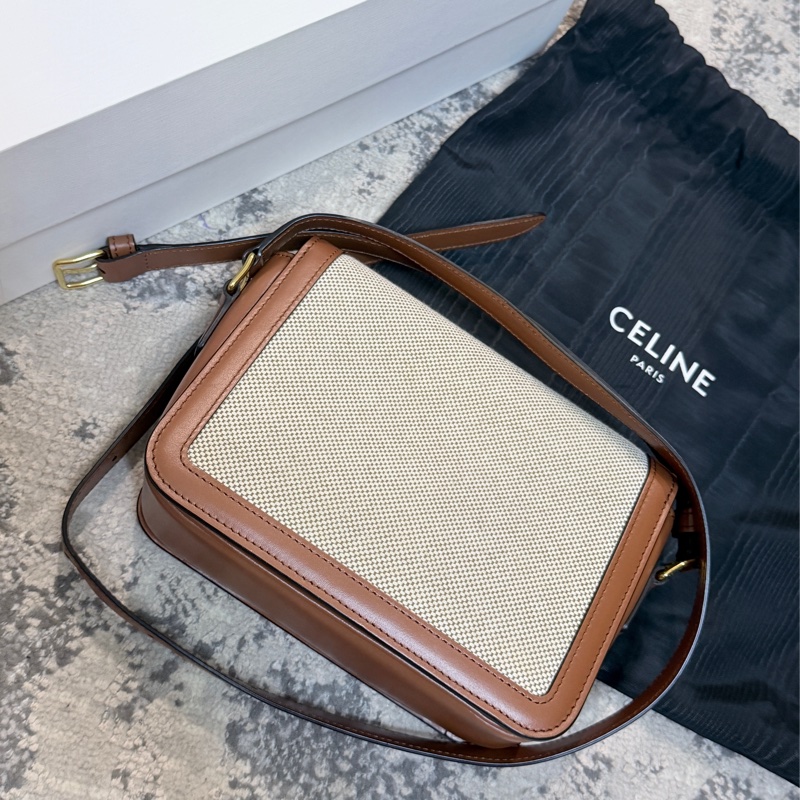 台灣專櫃💯Celine帆布拼咖牛皮Teen Triomphe 凱旋門肩背/斜背包-3