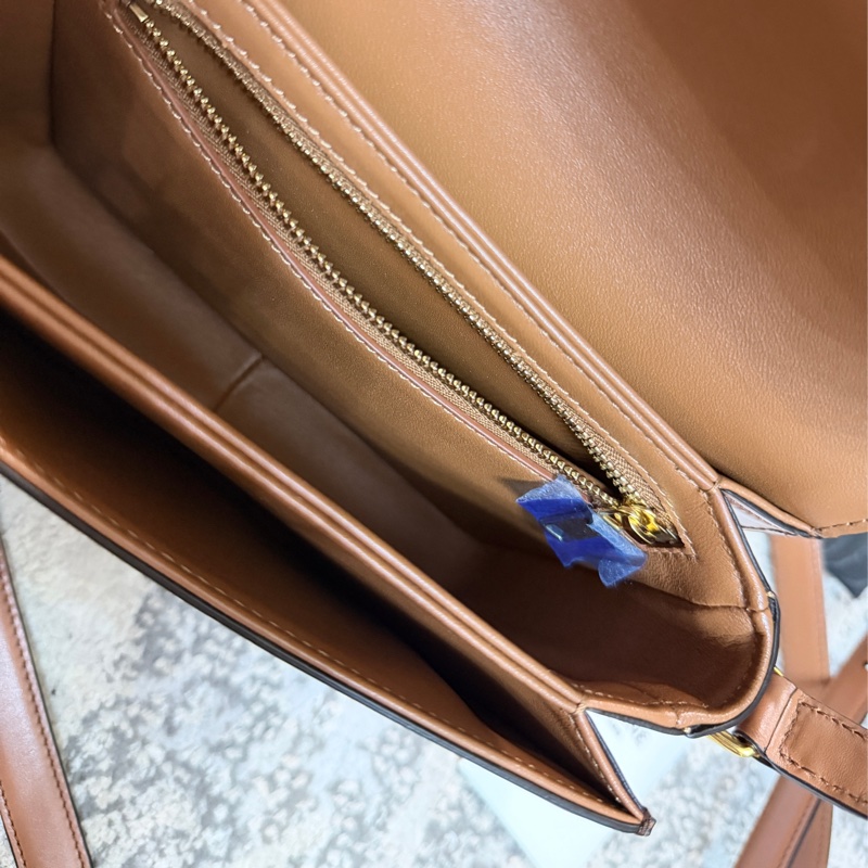 台灣專櫃💯Celine帆布拼咖牛皮Teen Triomphe 凱旋門肩背/斜背包-13