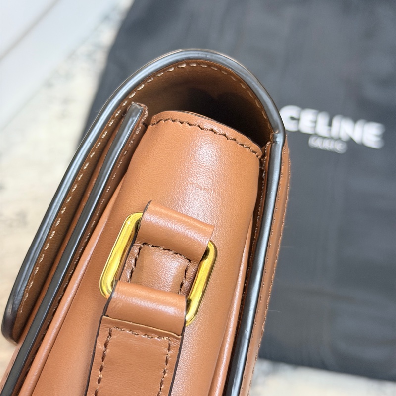 台灣專櫃💯Celine帆布拼咖牛皮Teen Triomphe 凱旋門肩背/斜背包-14