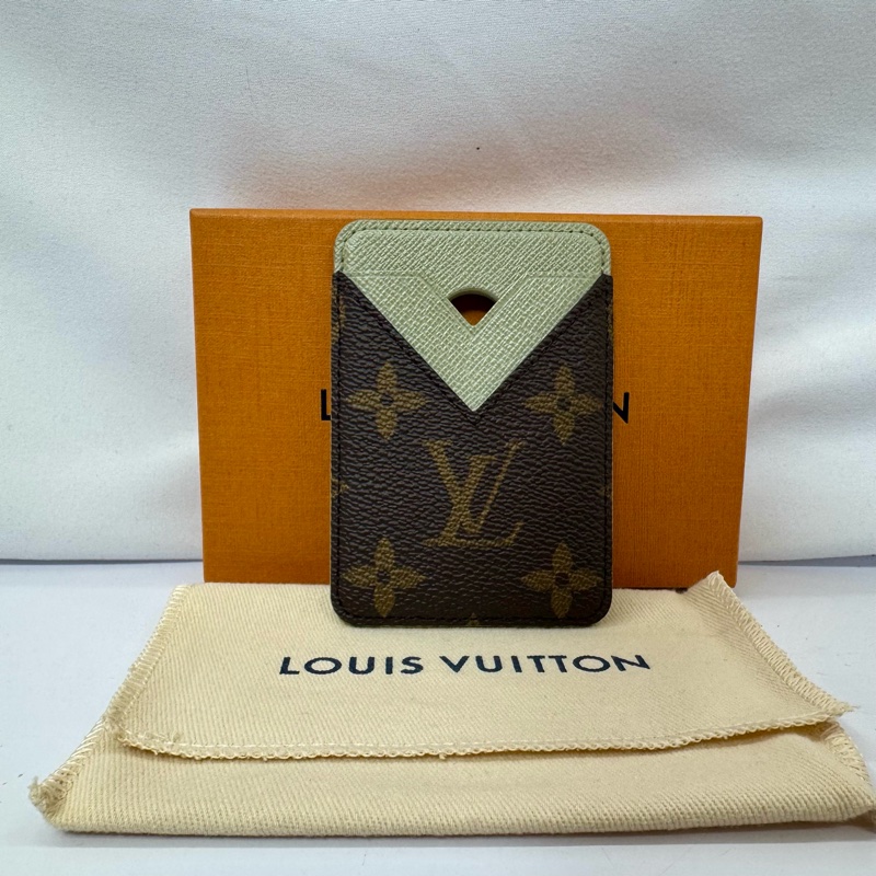 路易威登 LOUIS VUITTON MAGNETIC 磁吸式卡片夾 M25659-2