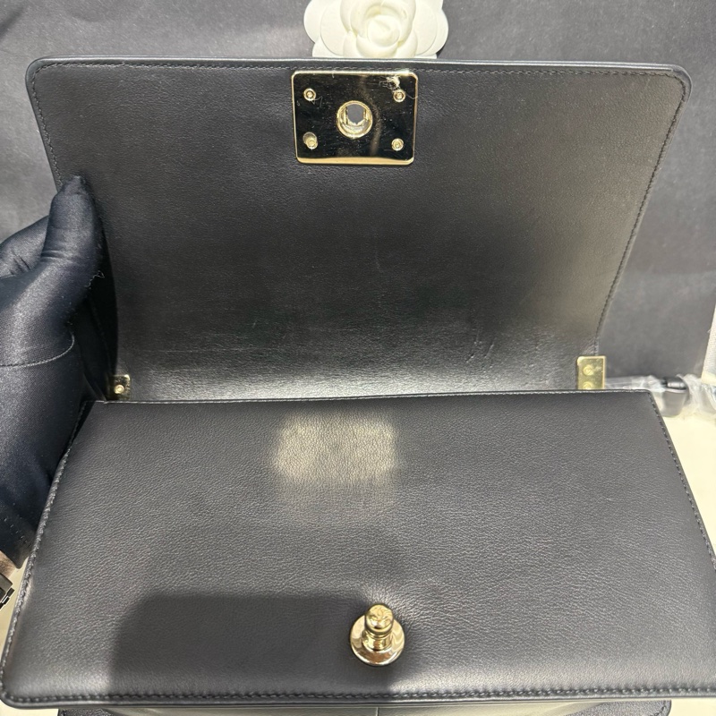 Chanel 香奈兒Leboy中號 黑色V紋-7