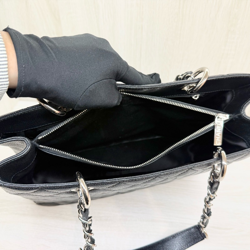 CHANEL（絕版超值✨黑色荔枝牛皮銀釦GST托特包/A50995-9