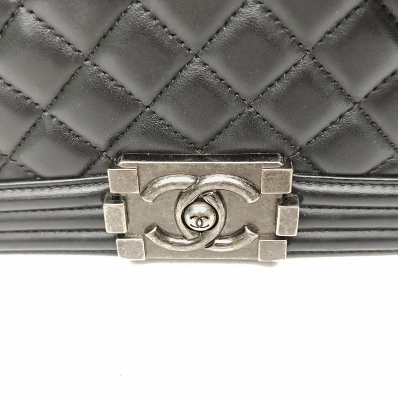 CHANEL Leboy中號黑色羊皮23開銀扣菱格紋-4