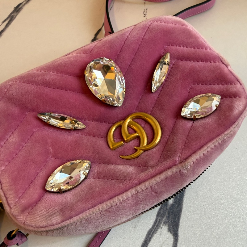 Gucci 粉色布鑽相機包🩷🤍❤️-11