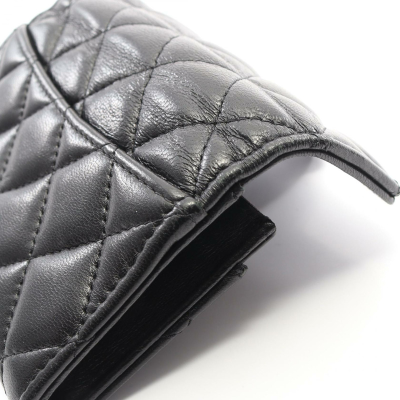 香奈兒 (CHANEL) Matelasse 卡包，羊皮材質，黑色，二手，女士，帶銀色金屬扣-8