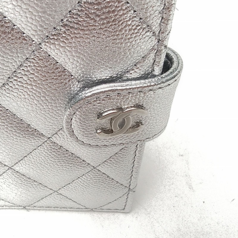 CHANEL 銀色荔枝牛皮鐳射標銀扣CF翻扣菱格紋錢包-4