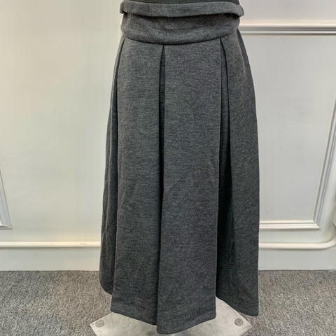 ‼️中古百搭款‼️Louis Vuitton 👑灰色羊毛長裙 🩶🩶