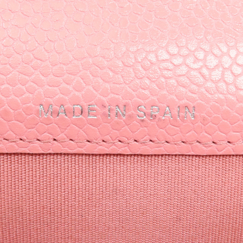 CHANEL 牛皮皮革Boy Card Case銀扣卡片套-13