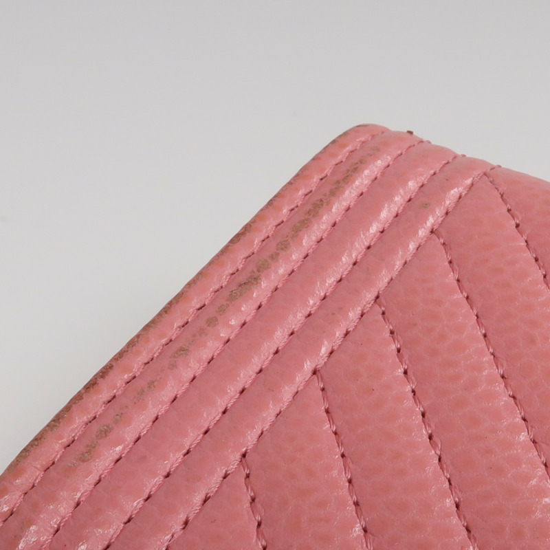 CHANEL 牛皮皮革Boy Card Case銀扣卡片套-19