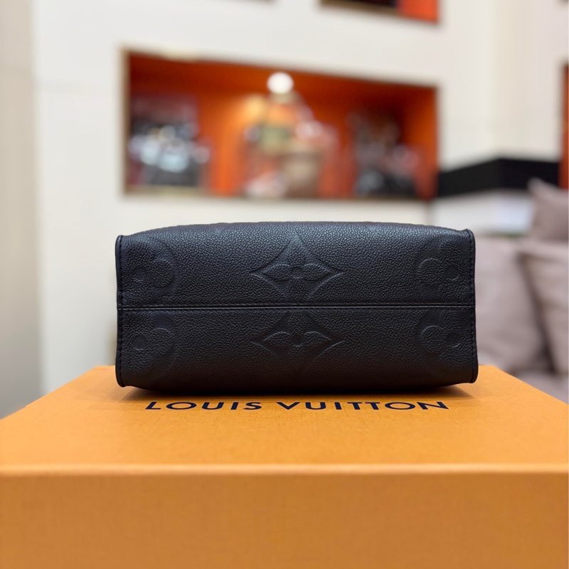 Lv 路易威登 黑色 全皮 onthego小號-4