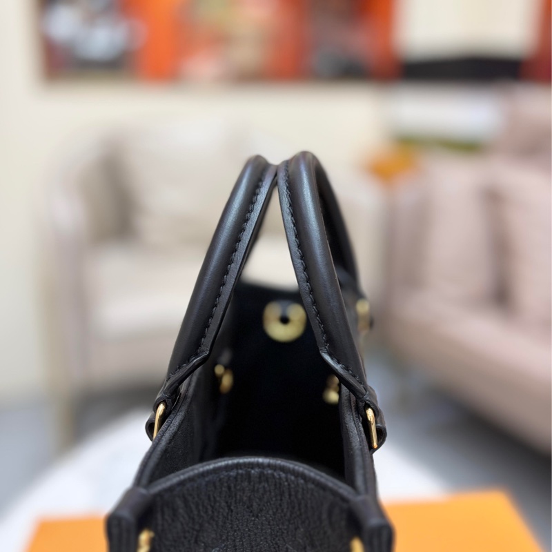Lv 路易威登 黑色 全皮 onthego小號-5