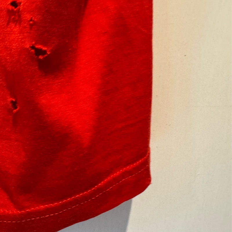 Givenchy紅色黑字刷破短袖上衣-24