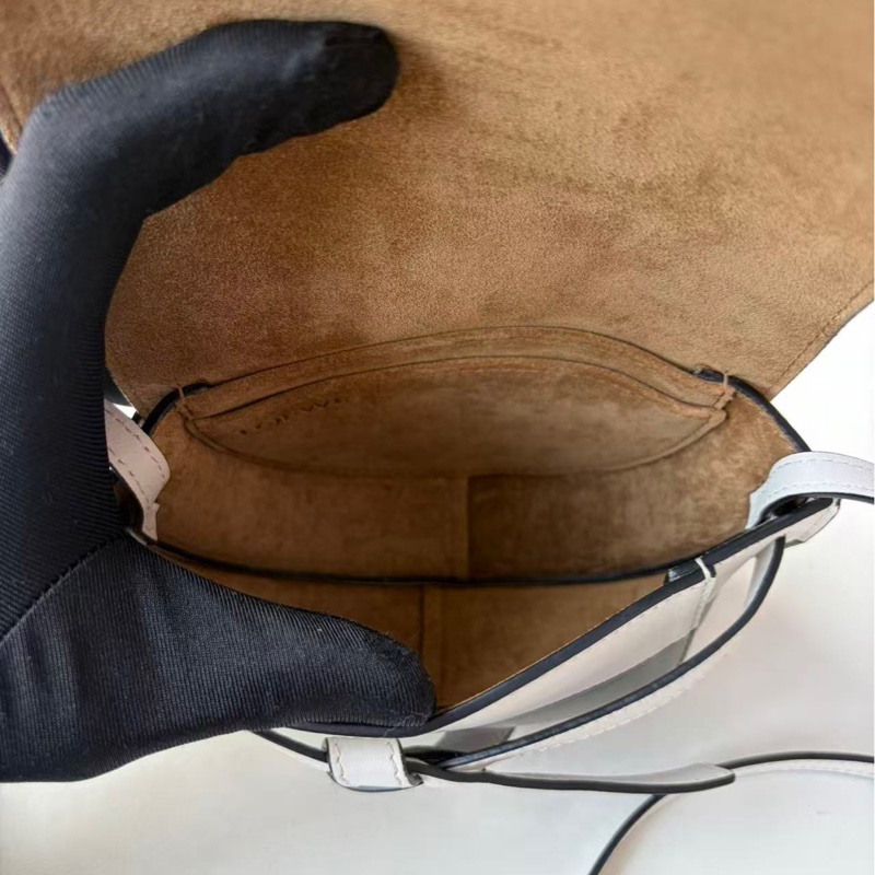 Loewe mini gate 白拼橄欖綠-8