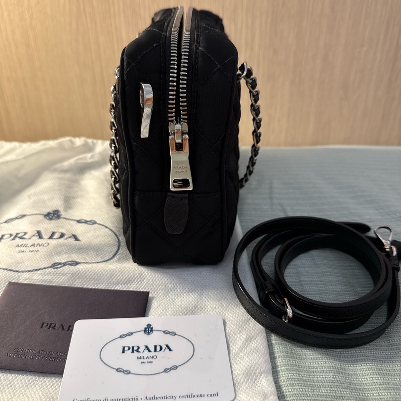 PRADA 黑色菱格紋尼龍相機包/鍊條包(附保卡、防塵袋)-3