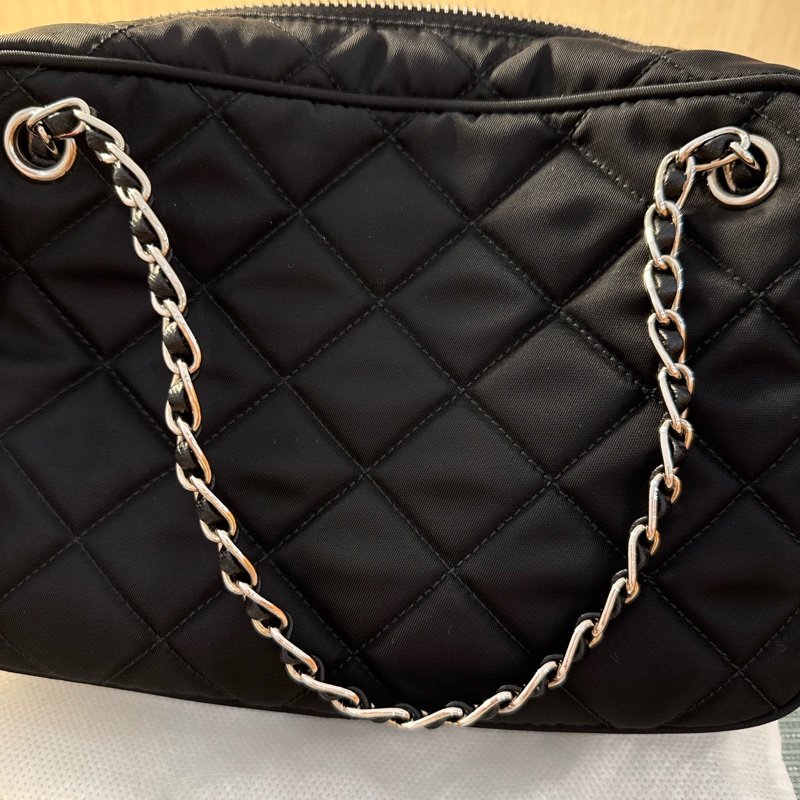 PRADA 黑色菱格紋尼龍相機包/鍊條包(附保卡、防塵袋)-15