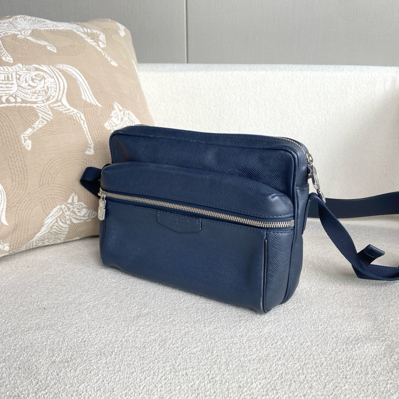 LV outdoor男裝郵差包深藍色牛皮-5