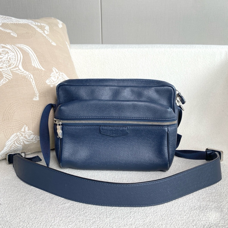 LV outdoor男裝郵差包深藍色牛皮-9